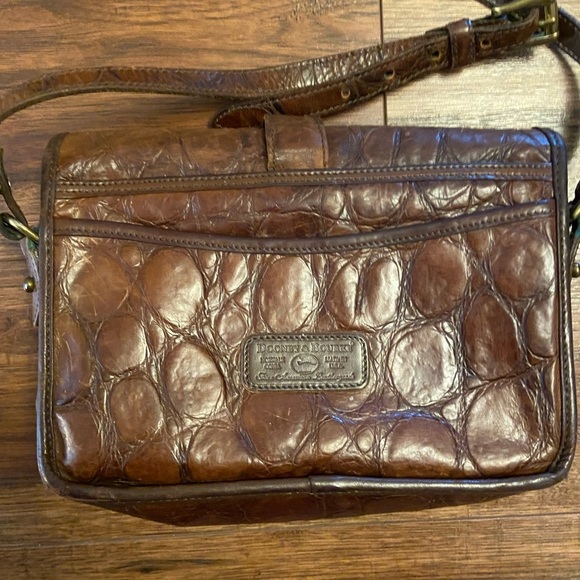 VTG RARE Dooney & Bourke Crossbody Bag Brown Leather Alligator Croc Embossed USA - Picture 2 of 16